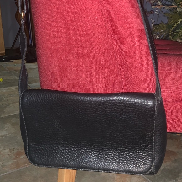 Coach - Picture 2 of 5